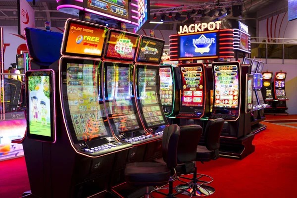 kudaemas88 login platform interface showing live casino tables and sports markets